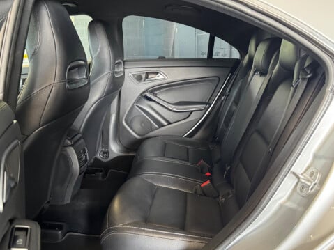 Mercedes-Benz CLA Class 2.1 CLA220d Sport Coupe 7G-DCT Euro 6 (s/s) 4dr 16