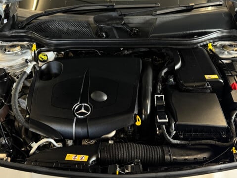 Mercedes-Benz CLA Class 2.1 CLA220d Sport Coupe 7G-DCT Euro 6 (s/s) 4dr 33
