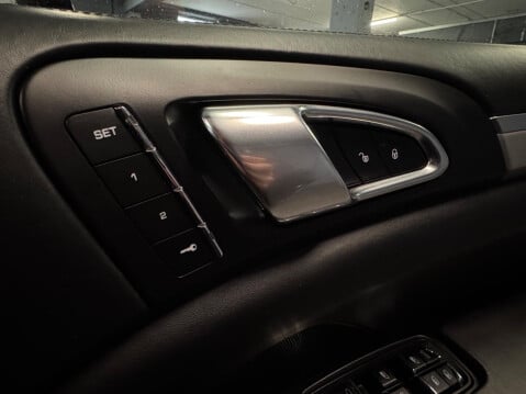Porsche Cayenne 4.8T V8 Turbo TiptronicS 4WD Euro 6 (s/s) 5dr 12