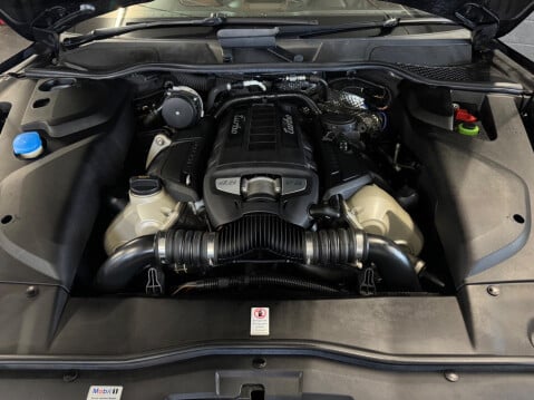 Porsche Cayenne 4.8T V8 Turbo TiptronicS 4WD Euro 6 (s/s) 5dr 36