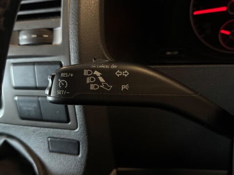 Volkswagen Transporter T30 TDI HIGHLINE 19