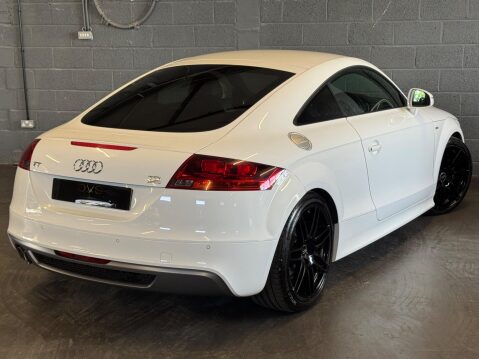 Audi TT 2.0 TDI Black Edition quattro Euro 5 3dr 5