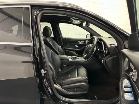 Mercedes-Benz GLC GLC 250 D 4MATIC AMG LINE PREMIUM PLUS 7