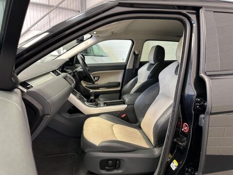 Land Rover Range Rover Evoque ED4 SE TECH 12
