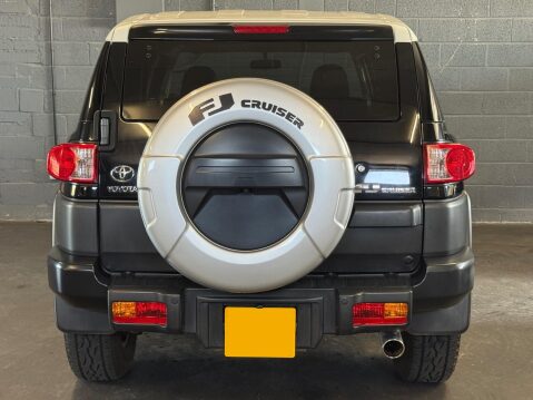 Toyota FJ Cruiser 6