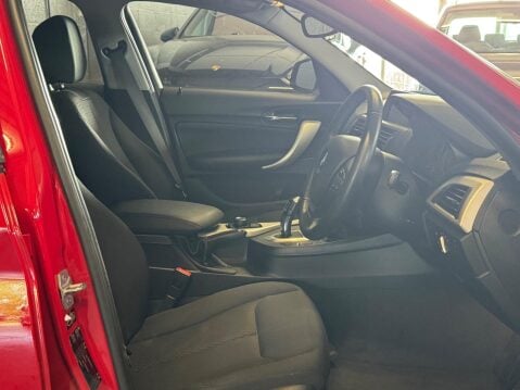 BMW 1 Series 1.6 118i SE Auto Euro 6 (s/s) 5dr 7