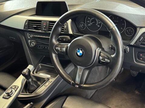 BMW 3 Series 2.0 320d M Sport Touring Euro 5 (s/s) 5dr 9