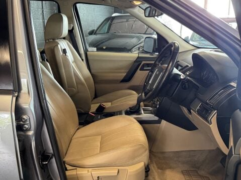 Land Rover Freelander 2 2.2 SD4 XS CommandShift 4WD Euro 5 5dr 8