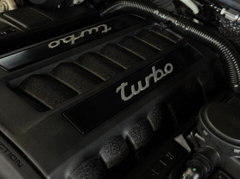 Porsche Cayenne 4.8T V8 Turbo TiptronicS 4WD Euro 6 (s/s) 5dr 37