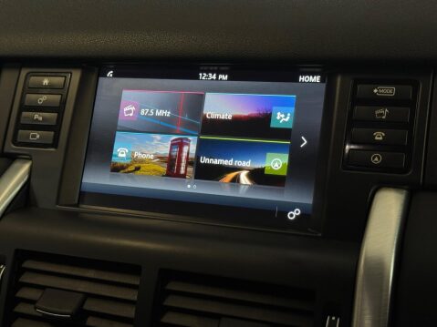 Land Rover Discovery Sport 2.0 TD4 HSE Black Auto 4WD Euro 6 (s/s) 5dr 28