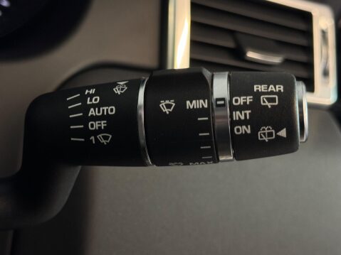 Land Rover Discovery Sport 2.0 TD4 HSE Black Auto 4WD Euro 6 (s/s) 5dr 24