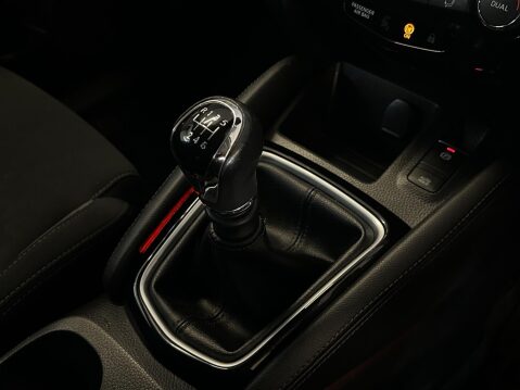 Nissan Qashqai 1.5 dCi N-Connecta Euro 6 (s/s) 5dr 21