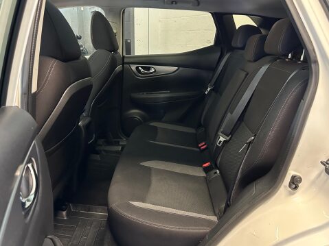 Nissan Qashqai 1.5 dCi N-Connecta Euro 6 (s/s) 5dr 16