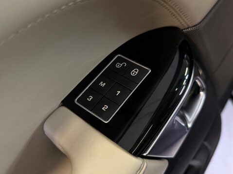 Land Rover Range Rover Sport 3.0 SD V6 Autobiography Dynamic Auto 4WD Euro 6 (s/s) 5dr 29