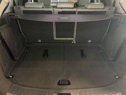 Land Rover Discovery Sport 2.0 TD4 SE Tech Auto 4WD Euro 6 (s/s) 5dr 37