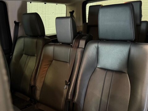 Land Rover Discovery 3.0 SD V6 Graphite Auto 4WD Euro 6 (s/s) 5dr 16