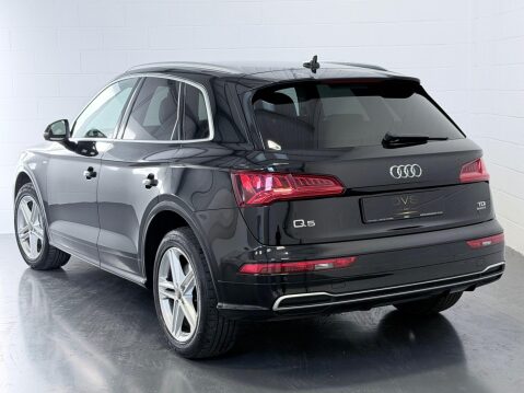 Audi Q5 TDI QUATTRO S LINE 6