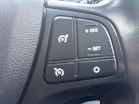 Hyundai i10 PREMIUM 31