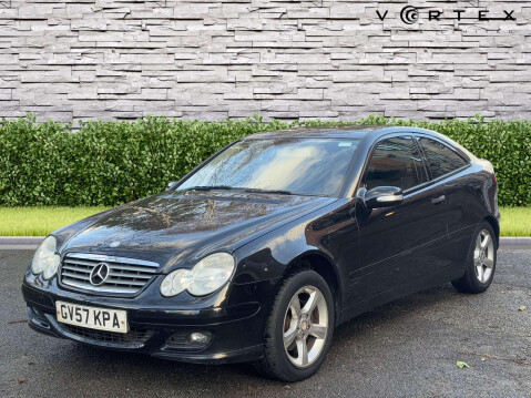 Mercedes-Benz C Class C180 KOMPRESSOR SE SPORTS 1