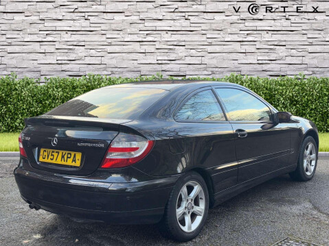 Mercedes-Benz C Class C180 KOMPRESSOR SE SPORTS 6