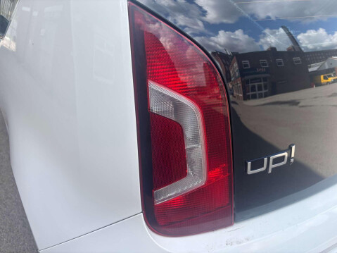 Volkswagen Up HIGH UP 16