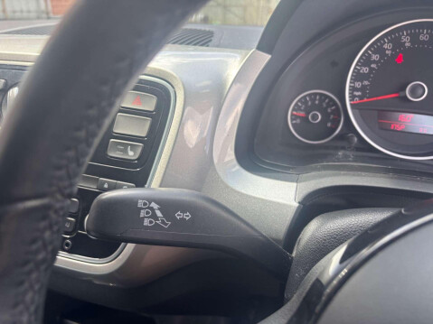 Volkswagen Up HIGH UP 30