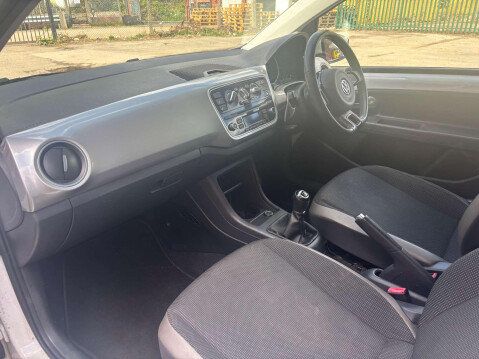 Volkswagen Up HIGH UP 38
