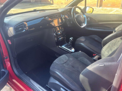 DS 3 BLUEHDI PRESTIGE S/S 37