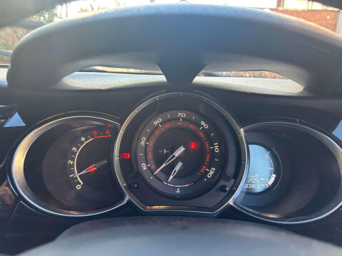 DS 3 BLUEHDI PRESTIGE S/S 26