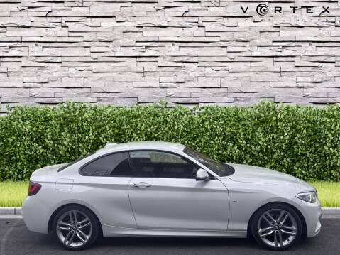 BMW 2 Series 225D M SPORT 10