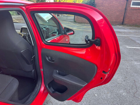 Peugeot 108 ACTIVE 25