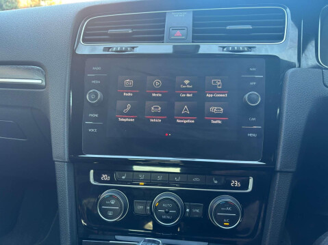 Volkswagen Golf 2.0 Golf GTi Performance TSi Semi-Auto 5dr 50