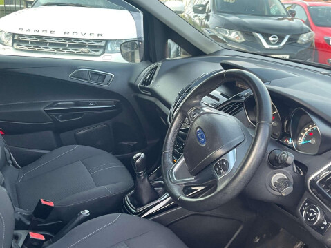 Ford B-Max TITANIUM 11