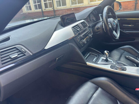 BMW 4 Series M4 32