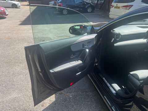Mercedes-Benz CLA Class CLA 220 D AMG LINE PREMIUM PLUS 20