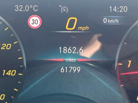 Mercedes-Benz CLA Class CLA 220 D AMG LINE PREMIUM PLUS 44