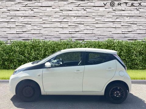 Toyota Aygo VVT-I X-PLAY 5