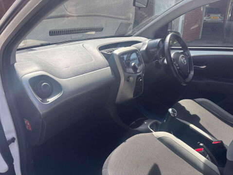 Toyota Aygo VVT-I X-PLAY 25