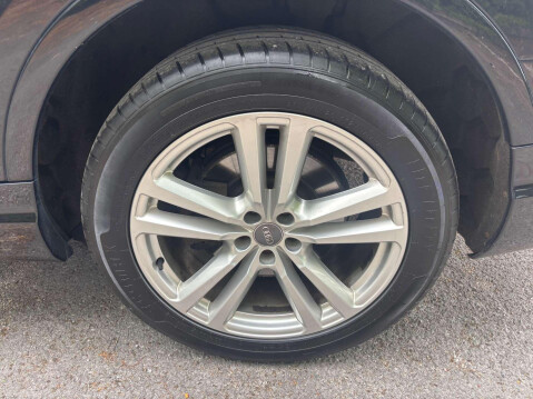 Audi Q7 TDI QUATTRO S LINE 18