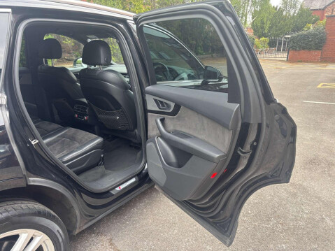 Audi Q7 TDI QUATTRO S LINE 23