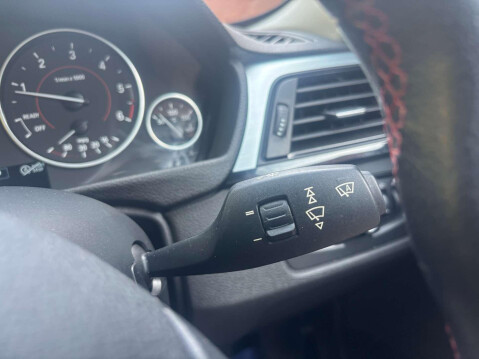 BMW 3 Series 320D XDRIVE SPORT 33