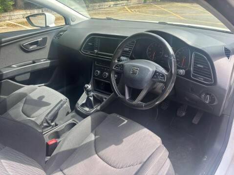 SEAT Leon TSI SE TECHNOLOGY 39