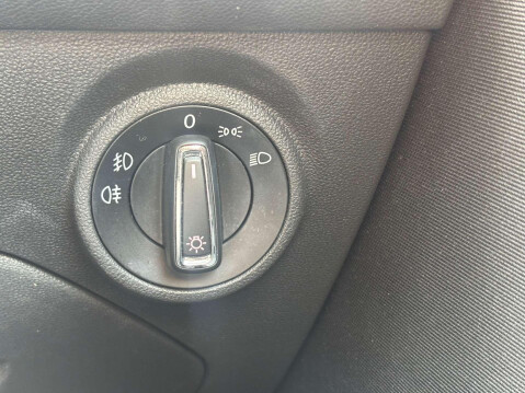 SEAT Leon TSI SE TECHNOLOGY 47