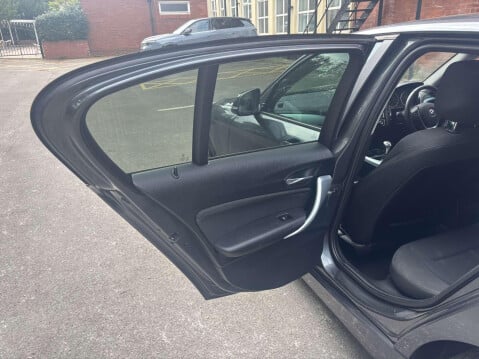 BMW 1 Series 118D SPORT 21