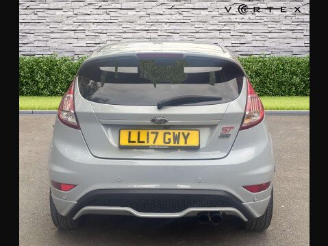 Ford Fiesta 1.6 Fiesta ST200 3dr 7