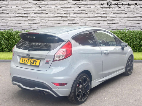 Ford Fiesta 1.6 Fiesta ST200 3dr 9
