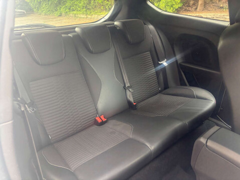 Ford Fiesta 1.6 Fiesta ST200 3dr 37
