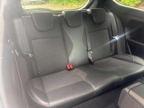 Ford Fiesta 1.6 Fiesta ST200 3dr 39