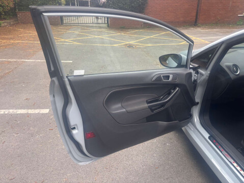 Ford Fiesta 1.6 Fiesta ST200 3dr 41