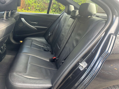 BMW 3 Series 3.0 330d xDrive M Sport Auto 4WD 4dr 33